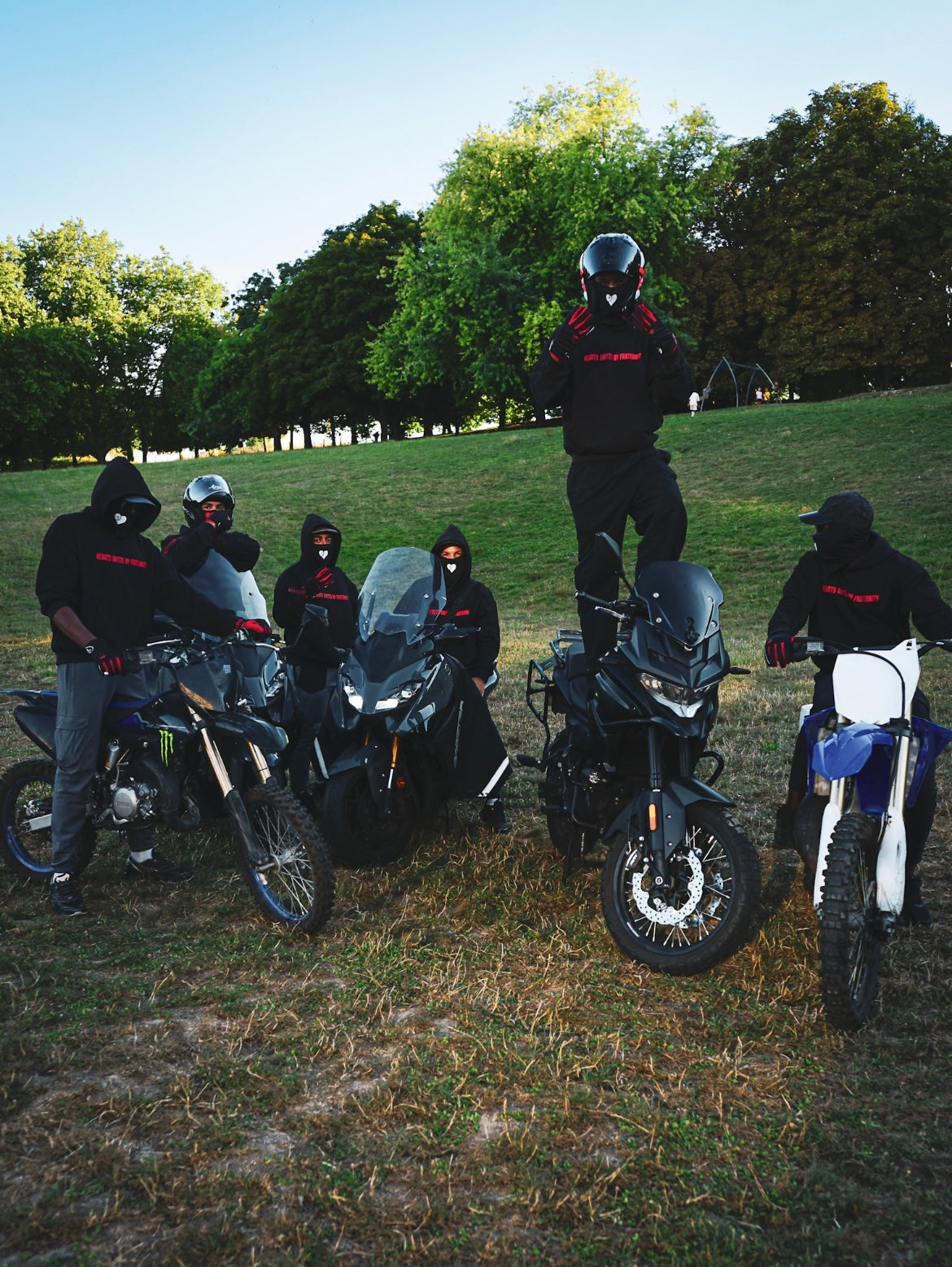 BOXY HOODIE - HRTLSS X DELTA